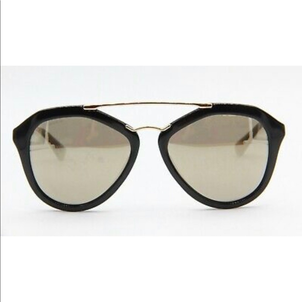 COPY - Used on 1 trip Prada sunglasses